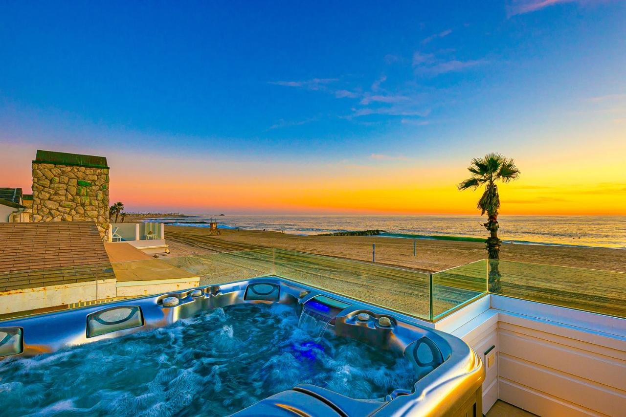 Luxury Beach Front Escape Нюпорт Бийч Екстериор снимка
